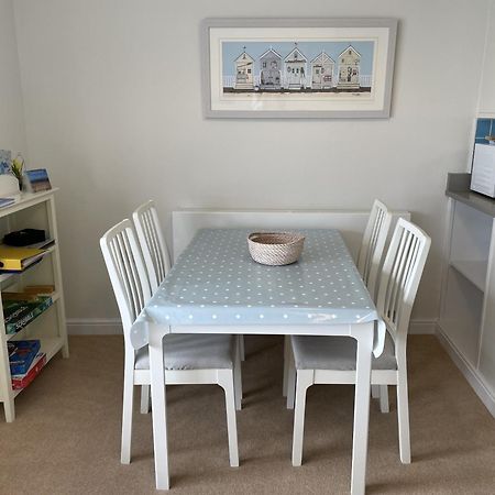 Lovely Seafront 2 Bedroom Apartment 4 Aberdyfi Eksteriør bilde