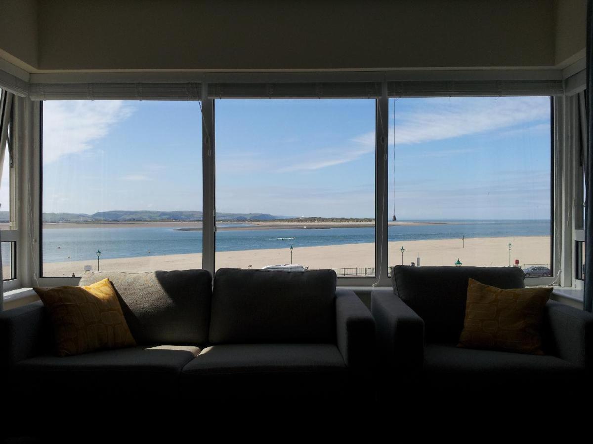 Lovely Seafront 2 Bedroom Apartment 4 Aberdyfi Eksteriør bilde
