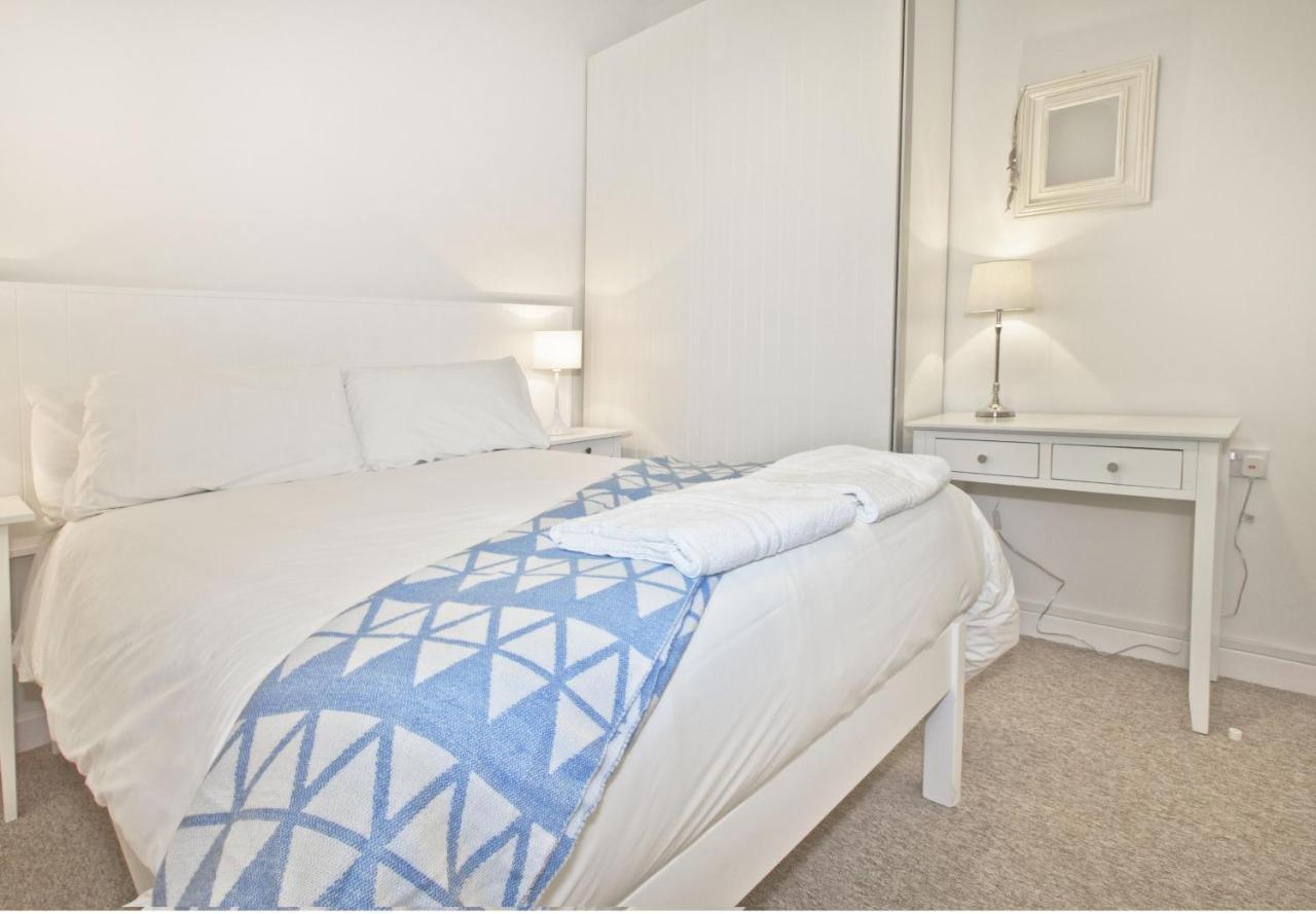 Lovely Seafront 2 Bedroom Apartment 4 Aberdyfi Eksteriør bilde