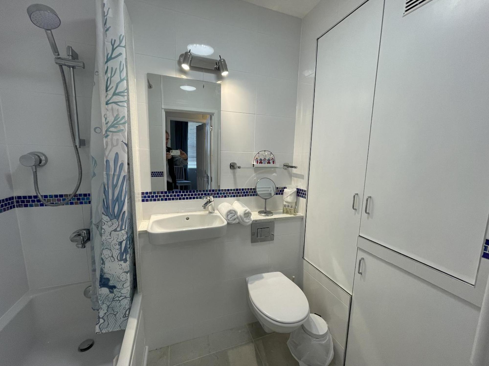 Lovely Seafront 2 Bedroom Apartment 4 Aberdyfi Eksteriør bilde