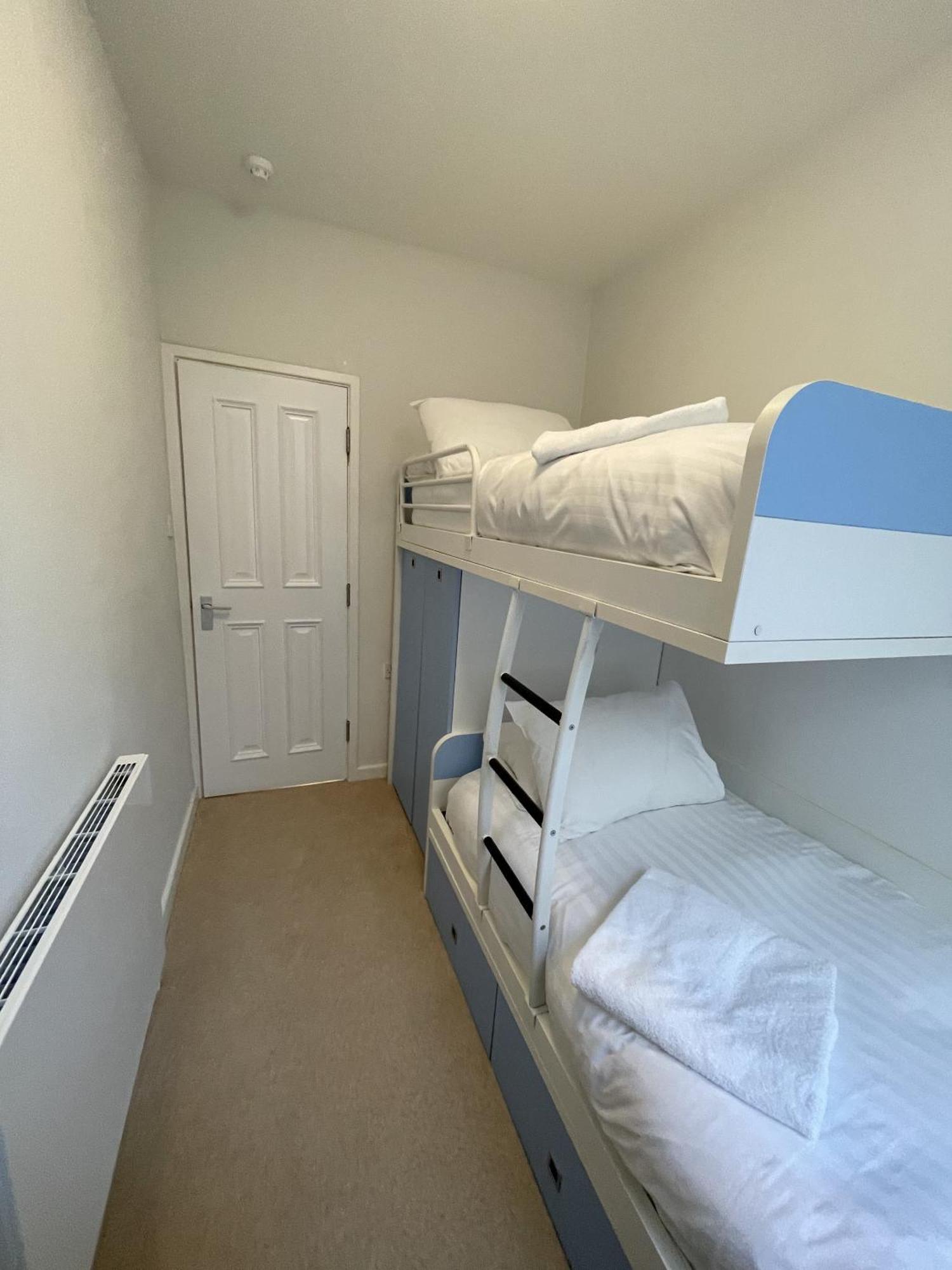 Lovely Seafront 2 Bedroom Apartment 4 Aberdyfi Eksteriør bilde