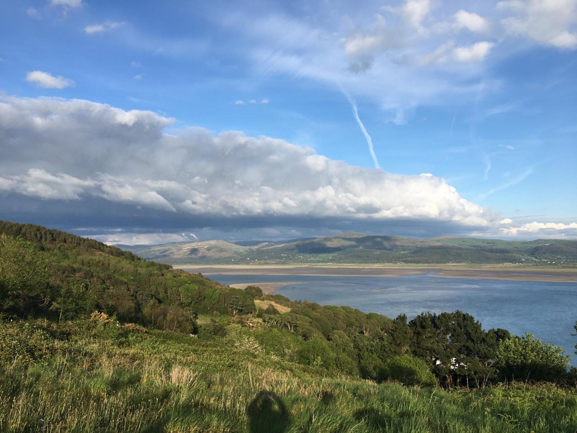 Lovely Seafront 2 Bedroom Apartment 4 Aberdyfi Eksteriør bilde